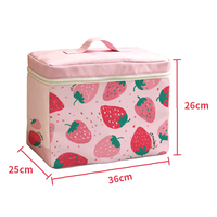 Sac de rangement pour bébé à imprimé fraises mignon, grande capacité, organiseur de couches, boîte de rangement portable pour la crèche, indispensable pour les voyages des nouveau-nés