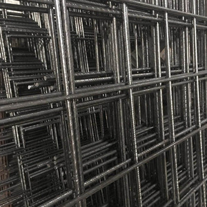 Clôture de jardin Panneau de clôture d'autoroute facile à assembler Clôture en PVC Treillis métallique soudé pour <span class=keywords><strong>cage</strong></span> à oiseaux Filets d'élevage - Product Image 6