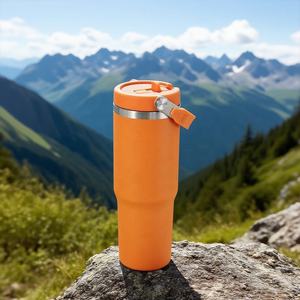 Logo personnalisé 20oz 30oz gobelets de voyage petits lots bouteilles d'eau en acier inoxydable <span class=keywords><strong>camping</strong></span> sport tasses à café avec paille et poignée - Product Image 3