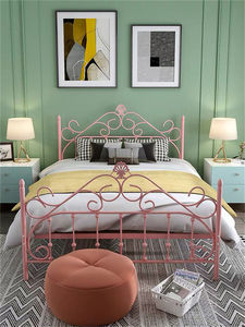 Letto in Ferro con Cornice Dorata Stile Europeo, Elaborato e Raffinato - Product Image 2