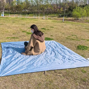 Mini Manta de Picnic Portátil Impermeable, con Logotipo Personalizado, de Poliéster, Plegable, para Playa y Camping, Protección Contra Arena - Product Image 4
