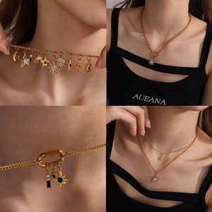 Fantaisie cosmique |   Pendentif en acier inoxydable plaqué or PVD 18 carats avec zircon, motif céleste étoile, lune, planète, pour la fabrication de bijoux - Product Image 4