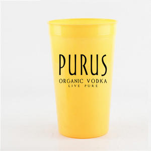 Gobelet de stade en plastique personnalisé de 32 oz avec couvercle et paille - Product Image 5