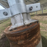 Système photovoltaïque fixe monopoteau pour poteaux, résistance à la corrosion C5, durée de vie 25-30 ans, angle d'inclinaison réglable, ISO