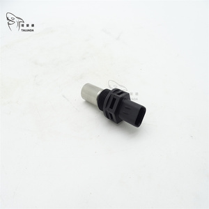 TALUADA Tractores Piezas Sensor de cigüeñal 6820 6910 <span class=keywords><strong>6910S</strong></span> 6920 9410R 9460R 9460RT 9510R Sensor de posición del cigüeñal RE537634 - Product Image 4