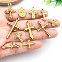 Vente en gros de breloques croix minimalistes en acier inoxydable pour la fabrication de bijoux religieux collier à faire soi-même bracelet pendentifs à la mode
