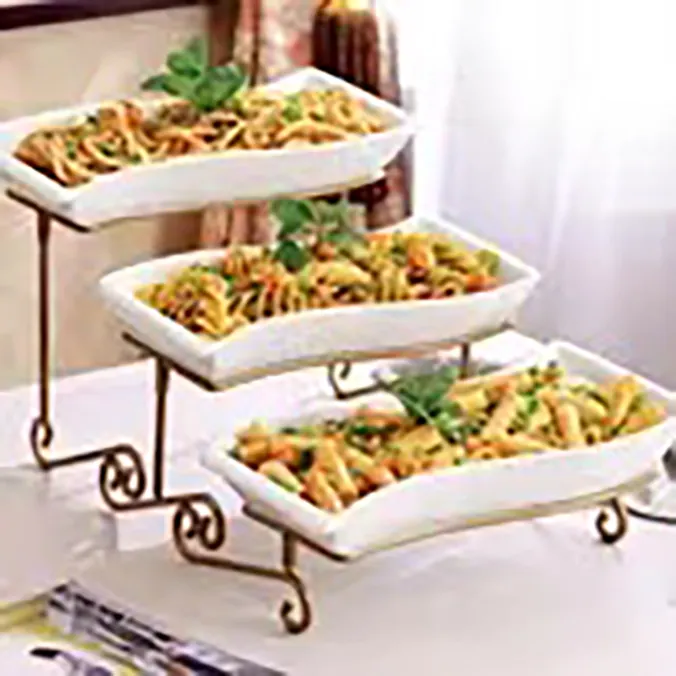 מכירה לוהטת מסעדת מזנון אלגנטי לבן שלוש קומות קרמיקה צלחות פורצלן צלחת הגשה עם זהב ברזל stand