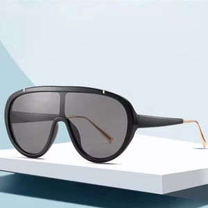 Liquidation Lunettes de soleil une pièce à grand <span class=keywords><strong>cadre</strong></span> 2085 Lunettes de soleil pour femmes européennes et américaines Lunettes de soleil à la mode transfrontalières - Product Image 4