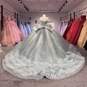 Robe de bal de Quinceañera de luxe vert sauge Dy1563 avec corsage à sequins en forme de cœur, nœud surdimensionné et jupe en tulle superposée Jancember - Product Image 3