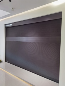 Puerta de Garaje Enrollable Automática con Control Remoto Estándar de Alta Calidad y Gran Venta para Viviendas - Product Image 5