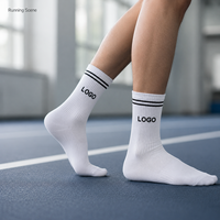 Chaussettes de course personnalisées avec logo, chaussettes athlétiques respirantes en maille, chaussettes de sport avec coussinets, OEM ODM