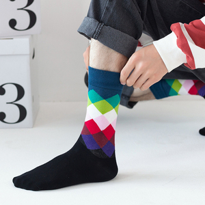 <span class=keywords><strong>Calcetines</strong></span> de Vestir Clásicos de Algodón de Tubo Medio, Color Vívido, Estilo Funky, con Diseño de Argyle para <span class=keywords><strong>Hombre</strong></span>, Venta al por Mayor - Product Image 3