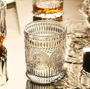 Ensemble de verres à whisky modernes sans plomb avec coffret cadeau, carafe et bouteille à spiritueux pour vodka, gin, verres en cristal <span class=keywords><strong>scandinave</strong></span> – Vente en gros - Product Image 3