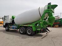 Camion malaxeur à béton HOWO Mini 2 mètres cubes 4*2 Diesel pour travaux ruraux dans les allées étroites