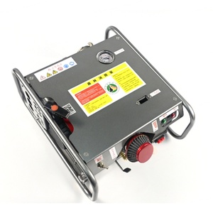 Pompe à eau à essence portable de haute qualité, série de pompes à dos à essence 2 temps pour la lutte contre les incendies - Product Image 1