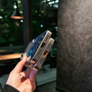 Nouvelle coque magnétique antichoc à motif miroir Laser Star <span class=keywords><strong>River</strong></span> Mountain pour iPhone 17 16 <span class=keywords><strong>Pro</strong></span> <span class=keywords><strong>Max</strong></span> avec chargement sans fil - Product Image 6