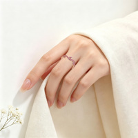 Glänzender 925 Silber Kubischer Zirkonia Edelstein Roségold Plattiert Hautfreundlich Poliert Modeschmuck für Damen Formelle Anlässe
