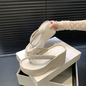 Thick-soled Flip-flops Women's Outdoor Wear 2020 New Summer Wedge <b>Sandals</b> Rhinestone Toe <b>Sandals</b> - Product Image 2