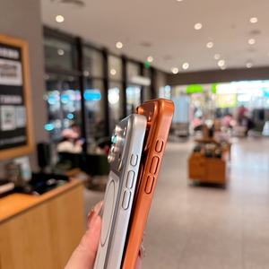 Étui de téléphone magnétique en fibre de carbone de luxe pour iPhone 17 PRO MAX, style Ins, antichoc et dissipation thermique - Product Image 4