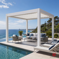 Pergola bioclimatique motorisée en aluminium et verre trempé MEIXIN ORLANDO, pour jardin d'hôtel de luxe moderne, terrasse extérieure.