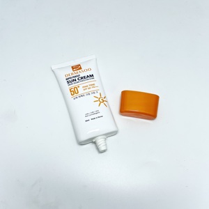 Envase de Tubo Ovalado de PE para Protector Solar Premium de 50 ml con Tapa de Rosca, Impresión Offset Brillante y Acabado de Estampado en Caliente - Product Image 5