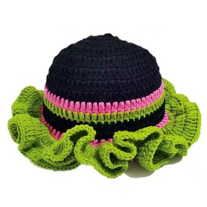 SOLPOP Chapeau Bob en Crochet Fait Main Rayé Arc-en-ciel Coloré en Raphia pour Femme, Bonnet Bohème Tricoté Style <span class=keywords><strong>Pêcheur</strong></span> avec Volants Souples - Product Image 6