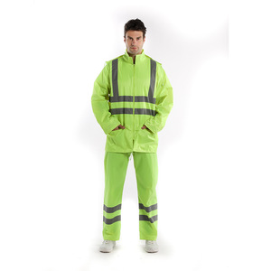 Traje Impermeable Reflectante Super Factory 170T18S de Poliéster y PVC para Seguridad Vial, Ropa de Trabajo con Logotipo Personalizado, Amarillo Fluorescente - Product Image 2
