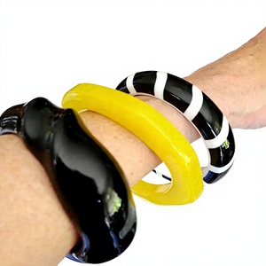 Best Vintage Colorful Resin Acrylic <b>Bangle</b> <b>Bracelets</b> for Women Stylish Design Fancy Flower Fashion Jewelry Party Wedding Woman - Product Image 5