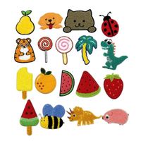 Patch brodé personnalisé éco-responsable en tissu chenille thermocollant, motif animaux mignons (Bière, Dinosaure, Chien, Fraise, Chapeaux)
