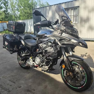 Motocicleta de Aventura Usada TRK502 500cc Refrigerada por Agua, Apta para Todas las Condiciones de Carretera, para Viajes de Larga Distancia - Product Image 1