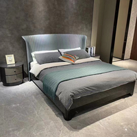Lit Murphy capitonné de luxe italien moderne, cadre réglable, ensemble de meubles de chambre à coucher, revêtement en cuir véritable, finition brillante