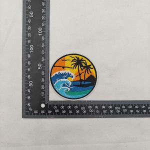 Parche Bordado Termoadhesivo de Alta Calidad con Diseño de Campamento, Amanecer, Atardecer, Iluminación, Casa y Paisaje Ondulado para Decoración de Abrigos y Sombreros de Exterior - Product Image 5