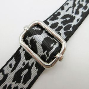 Cordón Multifuncional Antipérdida para Teléfono Móvil, Correa de Muñeca Universal con Diseño Cruzado Diagonal, Hecho de Nailon Resistente - Product Image 5