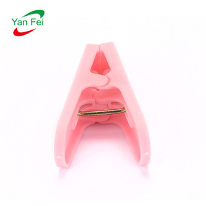 Nhà Máy Bán Buôn Đầy Màu Sắc Nhựa Quần Áo Peg Tùy Chỉnh Bãi Biển Ghế Khăn Clip Ngoài Trời Phòng Tắm Sử Dụng Hot Bán Cho Cắm Trại - Product Image 3