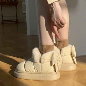 Nouvelles pantoufles papillon de haute qualité avec semelle EVA épaisse et doublure en peluche, qualité supérieure - Product Image 2