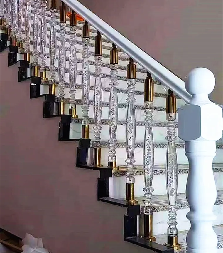 Rampe d'escalier d'intérieur en acrylique de haute qualité, rampe d'escalier en plastique, pilier d'escalier en verre de cristal, balustrade en acrylique transparent