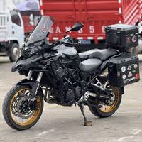 Moto d'occasion à essence Benelli TRK 502X ADV, moteur bicylindre 500cc, réservoir 20L, ABS double canal