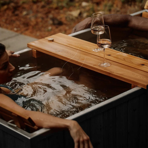 Hachillspa <span class=keywords><strong>Spa</strong></span> extérieur Bain à remous au design moderne avec revêtement en bois massif noir et couvercle de poêle à feu et marche en option - Product Image 6