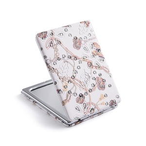 China Factory Metal Makeup <b>Compact</b> Belt Diamond <b>Mirror</b> Sublimation Printed Pocket <b>Mirror</b> - Product Image 5
