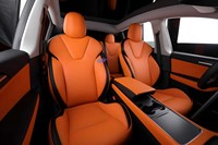 Housses de siège sport gris foncé et rouge pour Tesla Model 3/Y, kit de rembourrage de siège en cuir personnalisé, accessoires de mise à niveau intérieure