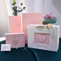 Boîte d'expédition en carton ondulé biodégradable, logo personnalisé, couleur intérieure vernie, emballage e-commerce avec message de remerciement, extérieur en papier couché