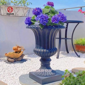 Vase en pierre sculptée à la main <span class=keywords><strong>Pot</strong></span> de fleur de jardinière en marbre noir naturel - Product Image 4