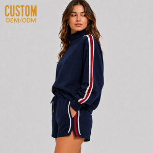 Conjunto de Sudadera de Cuello Alto de 2 Piezas para Mujer con Estampado Personalizado y Rayas Laterales Bordadas, y Pantalones Cortos Casuales con Cuello con Capucha y Costuras - Product Image 4
