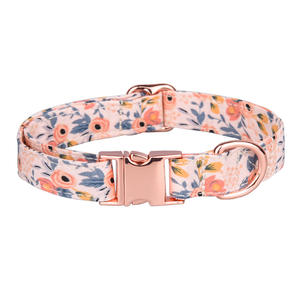 Logotipo de grabado láser <span class=keywords><strong>Collar</strong></span> de perro de lujo Hebilla de oro rosa Collares para mascotas <span class=keywords><strong>Collar</strong></span> de perro con estampado floral - Product Image 3