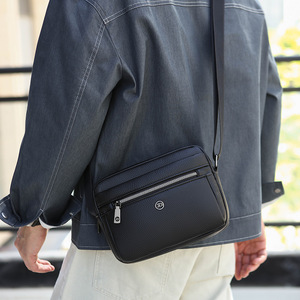 Nouveau sac bandoulière unisexe personnalisé en cuir PU, sac à bandoulière en cuir personnalisé, petit sac messager pour homme - Product Image 2