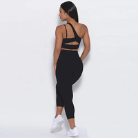 Lcool 2022 Ensemble de sport deux pièces modeste et personnalisé pour le dropshipping : Brassière de sport asymétrique et Legging froncé à effet push-up avec découpe en V