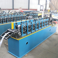 Machine à profilés en V pour la formage à froid de profilés légers en V