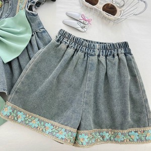 Completo Estivo 2025 per Bambine: Top in Denim con Maniche a Volant e Shorts in Denim - Prezzo all'Ingrosso Vantaggioso - Product Image 4