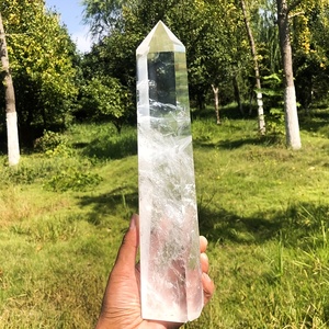 Cristal de Cuarzo Natural Transparente al por Mayor – Torre de Roca Blanca, Piedra Preciosa Suelta para Manualidades y Decoración del Hogar, Regalo de Pascua - Product Image 1