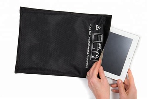 Sacs de <span class=keywords><strong>Protection</strong></span> Anti-Radiation pour téléphone, Anti-suivi Anti-Radiation protège votre tablette téléphone portable, Anti-blocage RFID sacs Faraday pour clés de voiture - Product Image 3